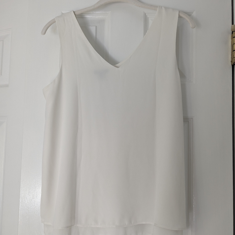 Ann Taylor Off-White V Neck Shell